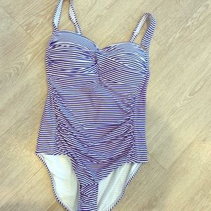 Nip Tuck Swim ✌🏼